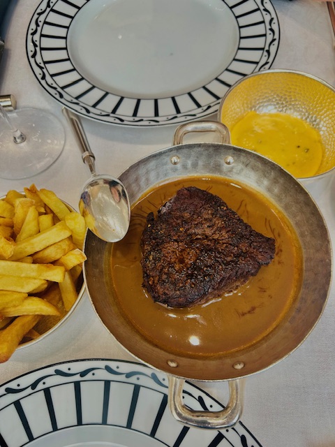 The ‘Runway‘ Pepper Steak & fries