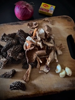 Vol-au-Vent - Mushroom Stock - Step 1