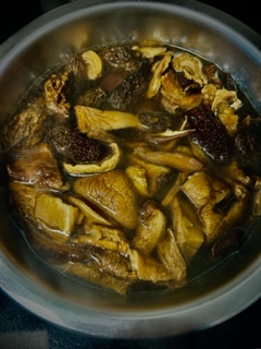 Vol-au-Vent - Mushroom Stock - Step 2