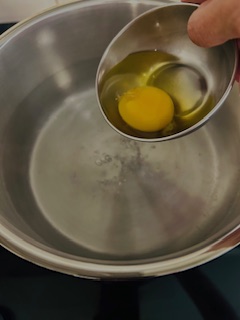 Smoked Salmon Eggs Benedict - Prep - Step 13