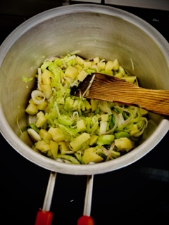 Truffle Scented Vichyssoise - Stock - Step 5