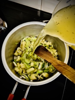 Truffle Scented Vichyssoise - Stock - Step 6