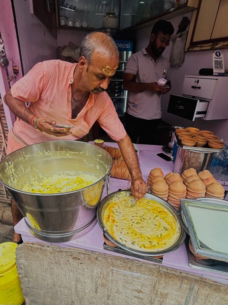 Vendor serving up the rabri