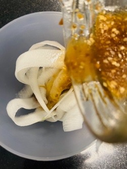 Pulled Pork Salad - Vinaigrette - Step 8